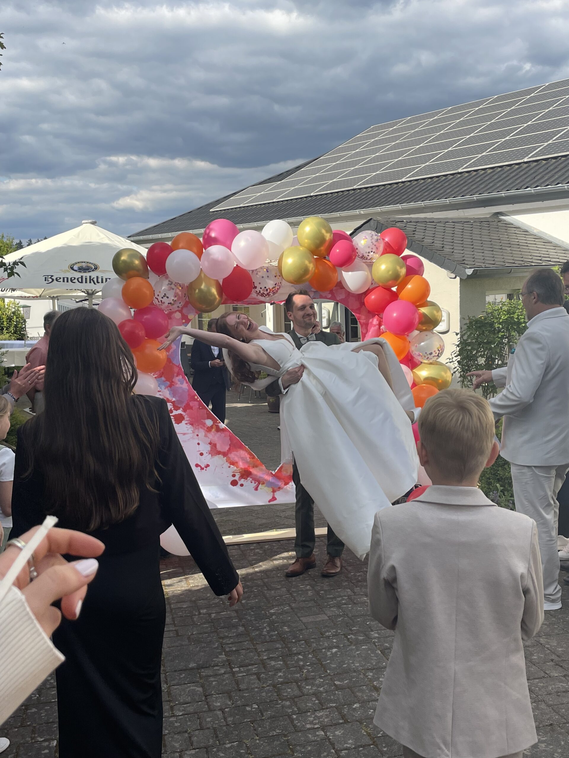 2LE9OqvbKq3k-IMG_9198