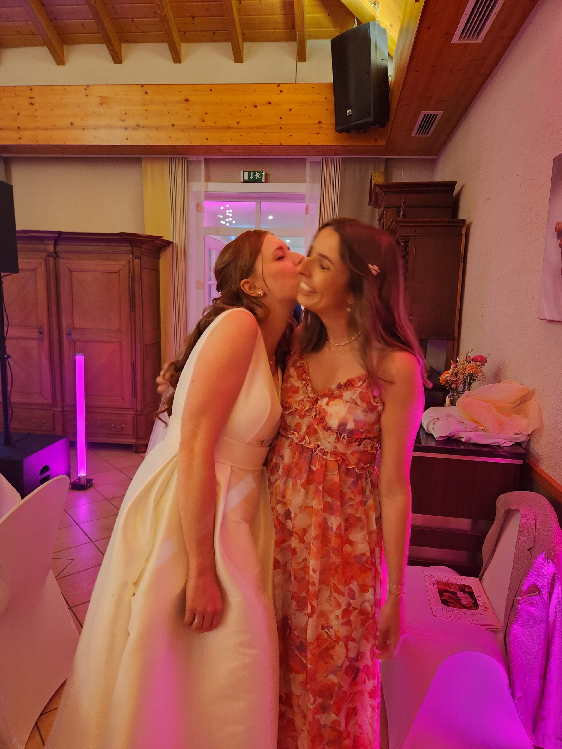 4nMaSW4MYeCG-20250517_2202220