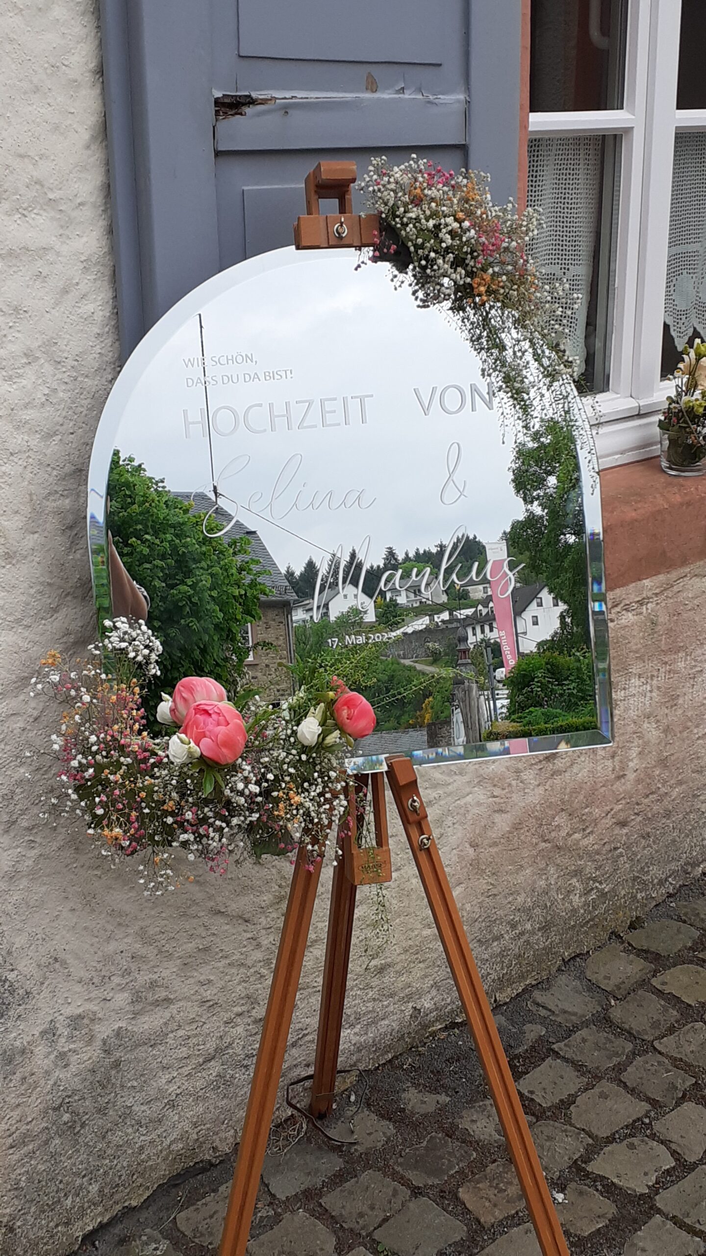 JfQsi3U4e2Th-20250517_133000