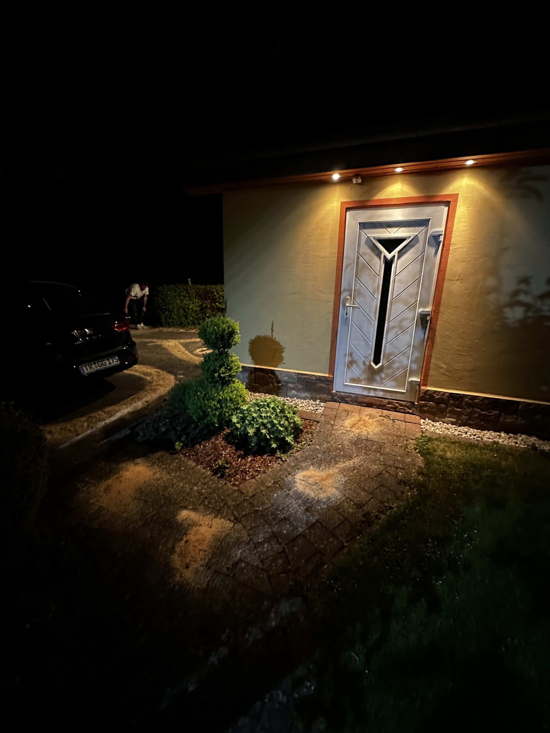 TLZqiNfrOF7u-IMG_1690