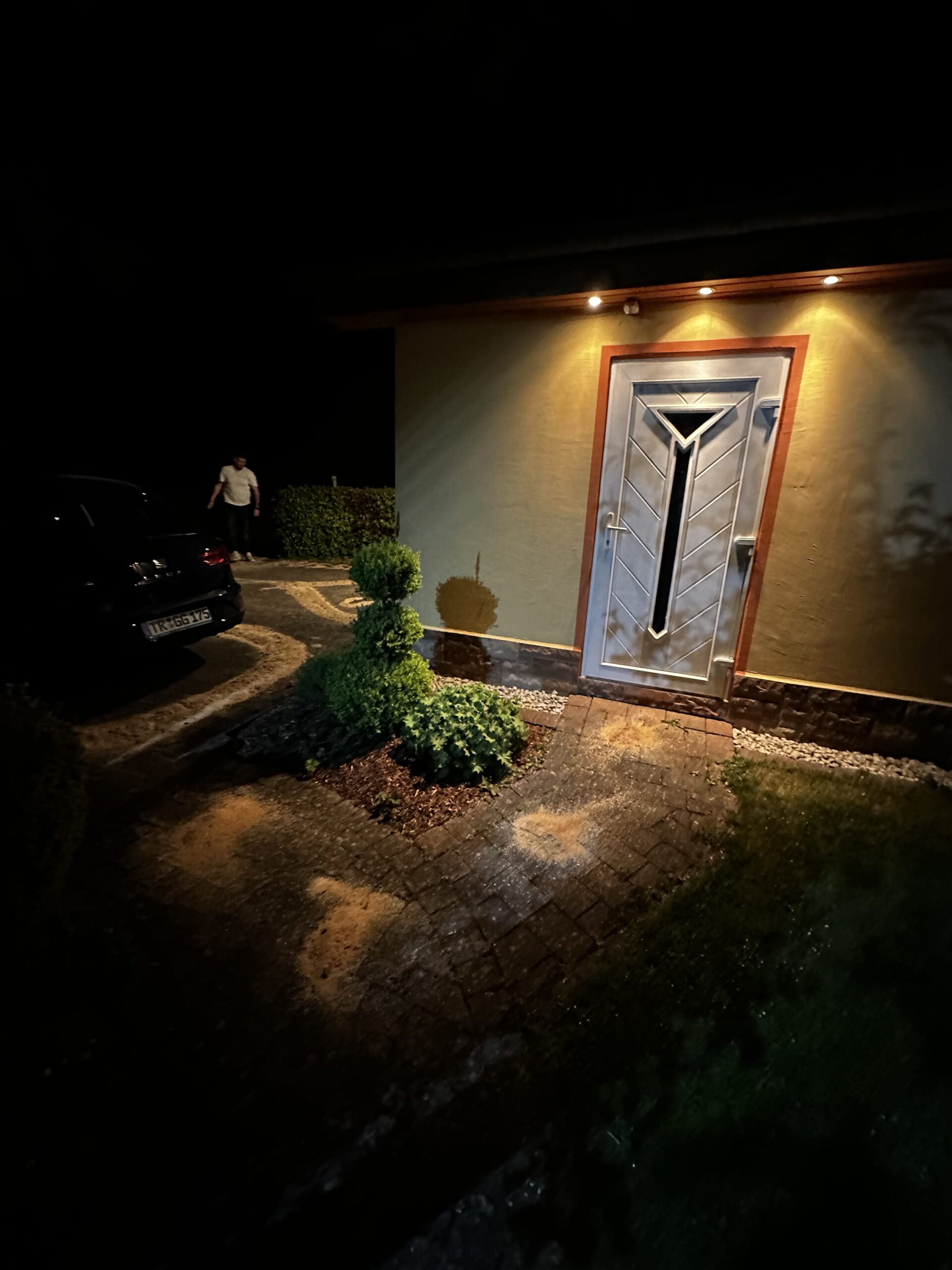 V9rxLpAeksAA-IMG_1691