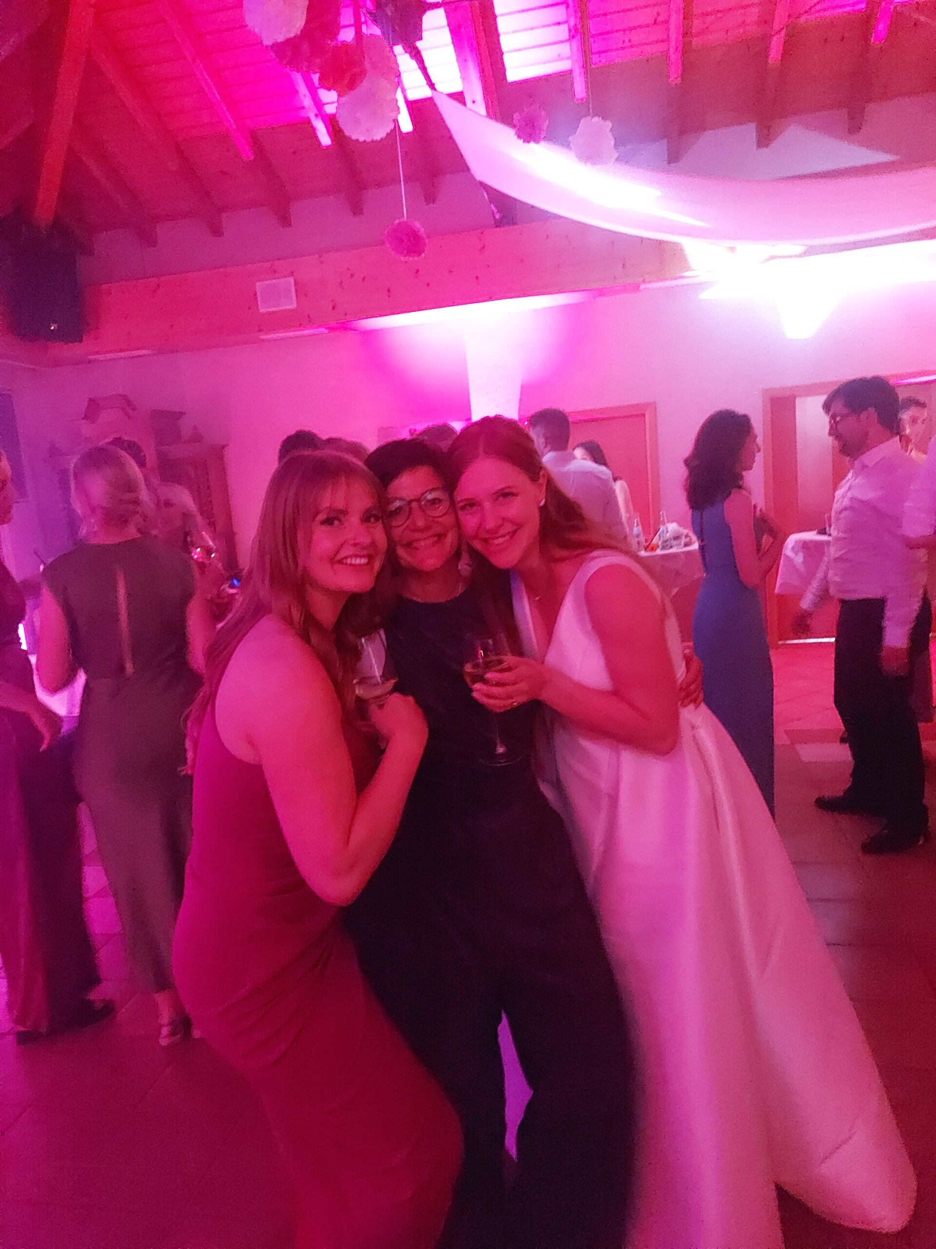 guNoLXzqtCNr-20250517_234607