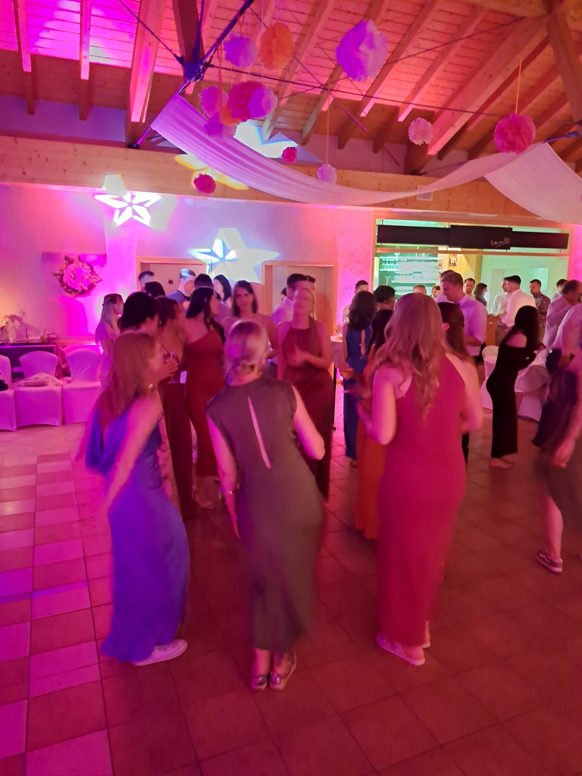 r3qTWRV12T3E-20250517_235103